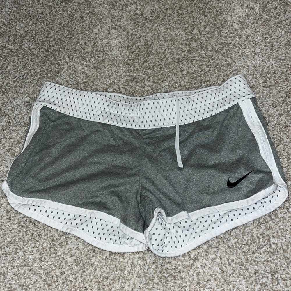 Women’s Nike  reversible athletic shorts size small